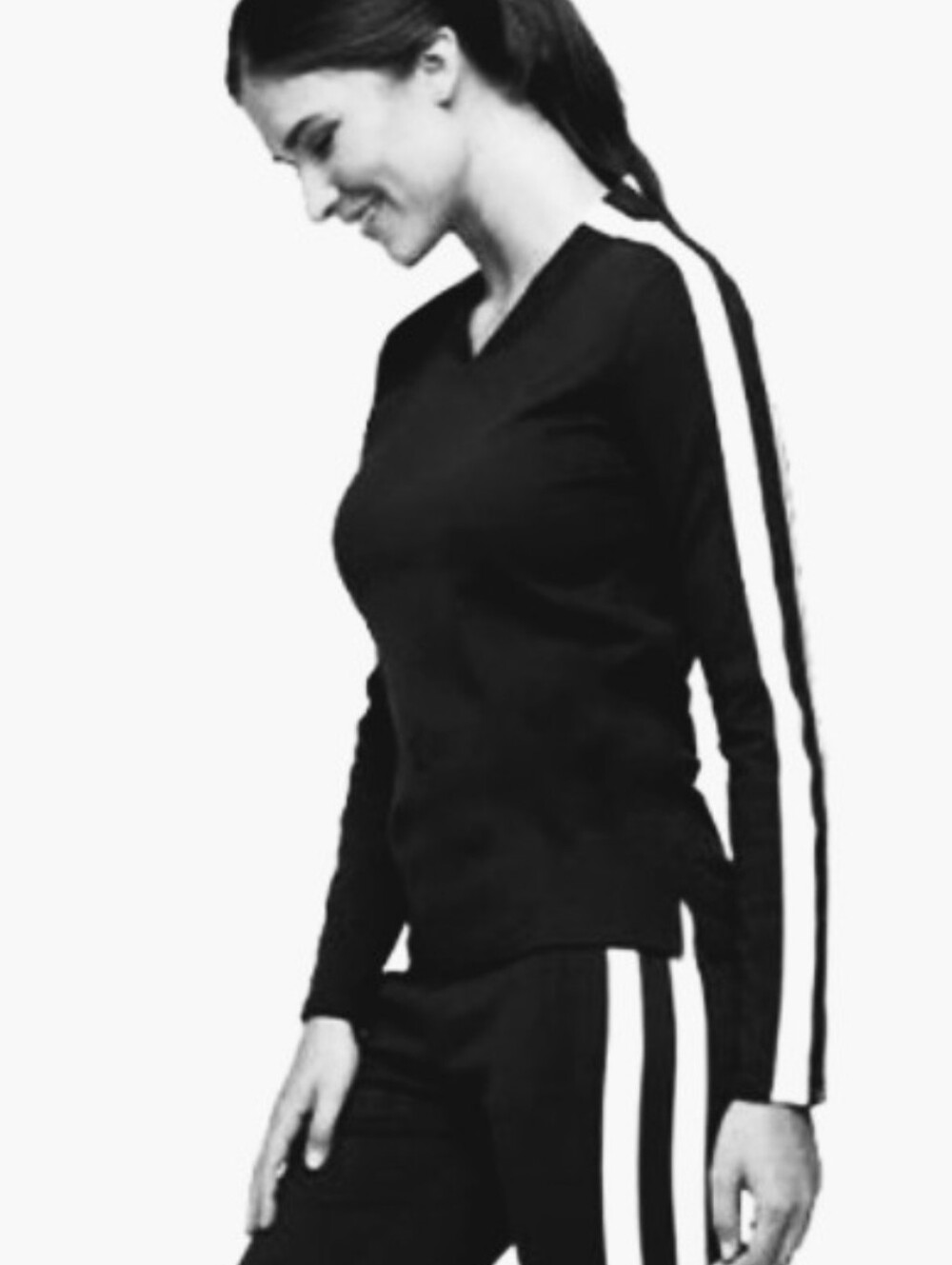 Belyn Key Black Crewneck Top